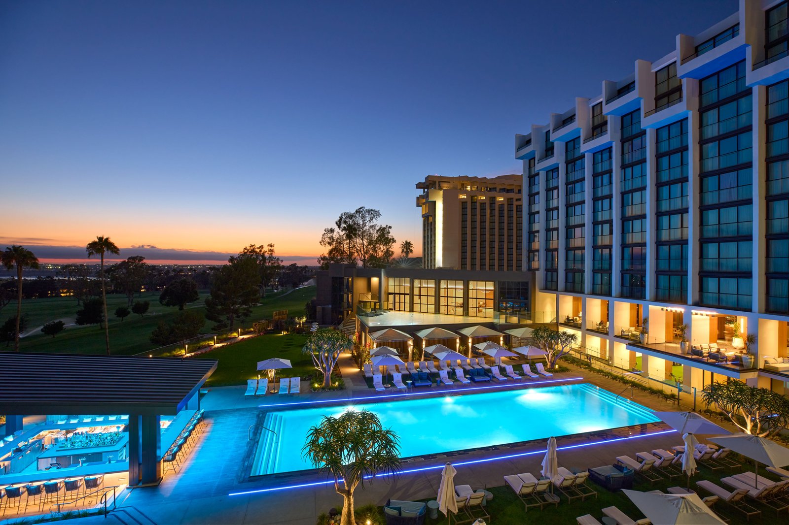 VEA Newport Beach, A Marriott Resort & Spa, the pool