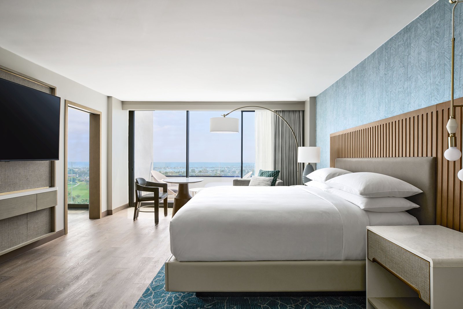VEA Newport Beach, A Marriott Resort & Spa