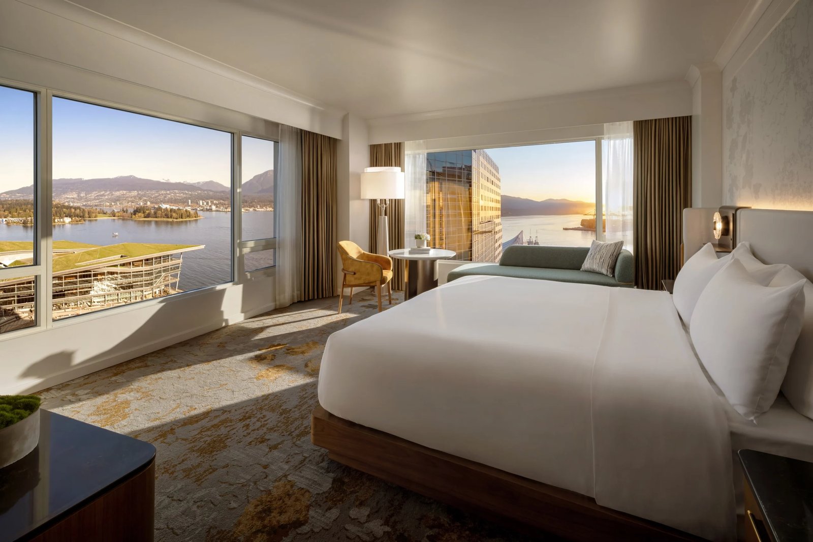Fairmont Waterfront, rooms