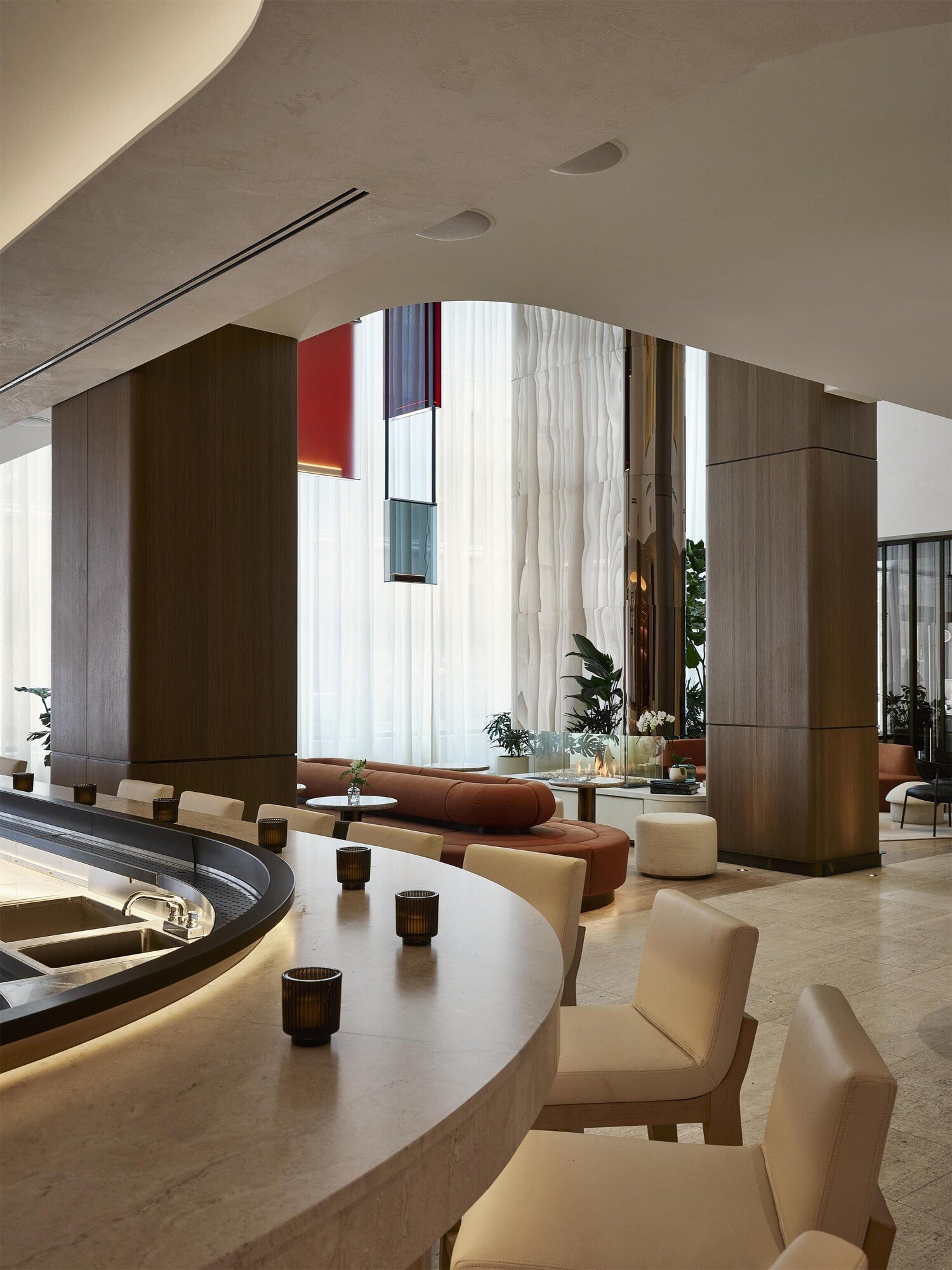 Vogue Hotel Montreal Downtown, Curio Collection by Hilton, at the table
