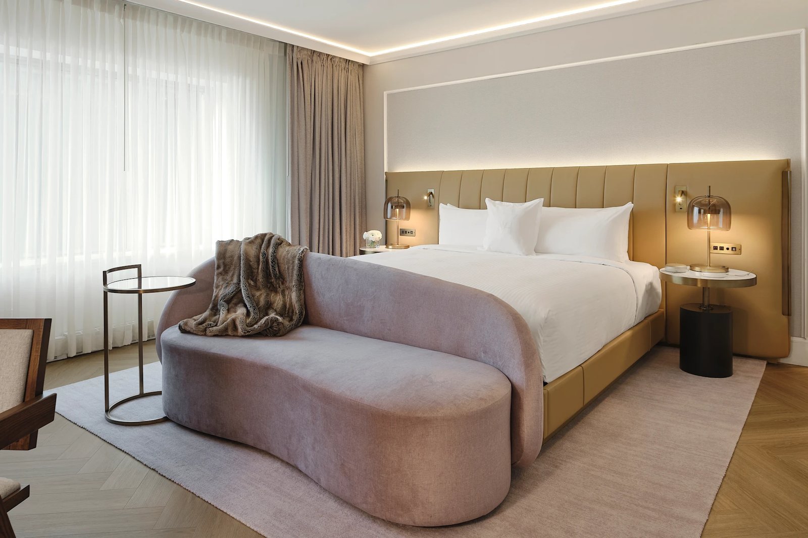 Vogue Hotel Montreal Downtown, Curio Collection by Hilton, rooms