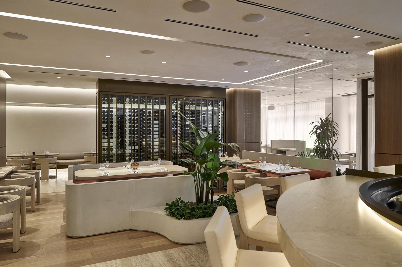 Vogue Hotel Montreal Downtown, Curio Collection by Hilton, yama restaurant