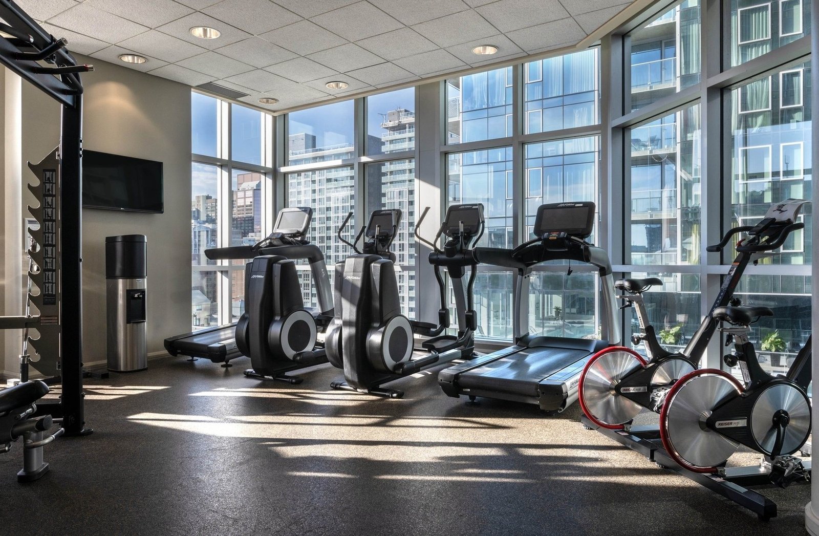 Warwick Le Crystal, the gym