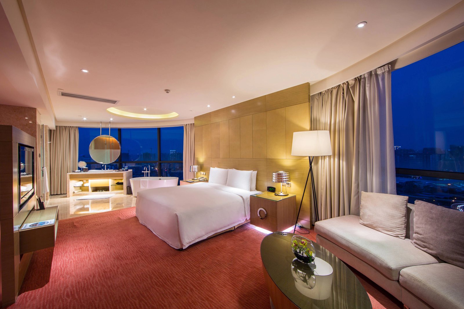 Renaissance Chengdu Hotel — rooms