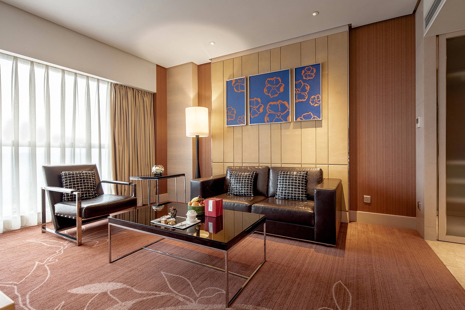 Renaissance Chengdu Hotel — rooms