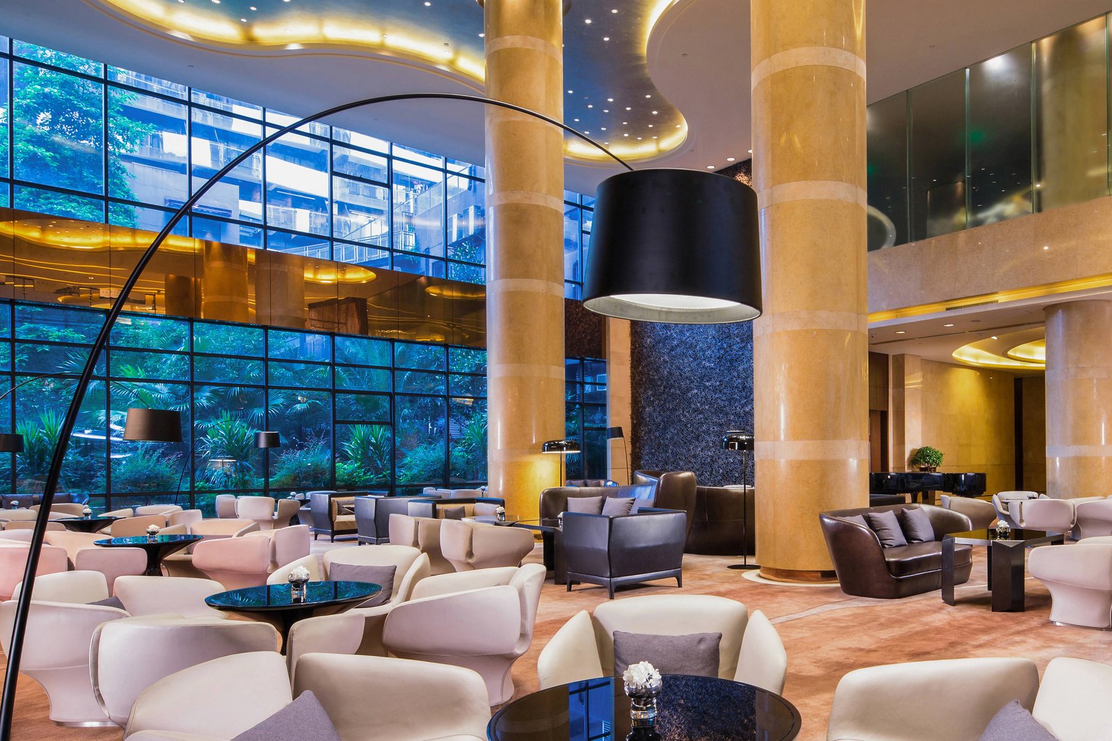 Renaissance Chengdu Hotel — vibe