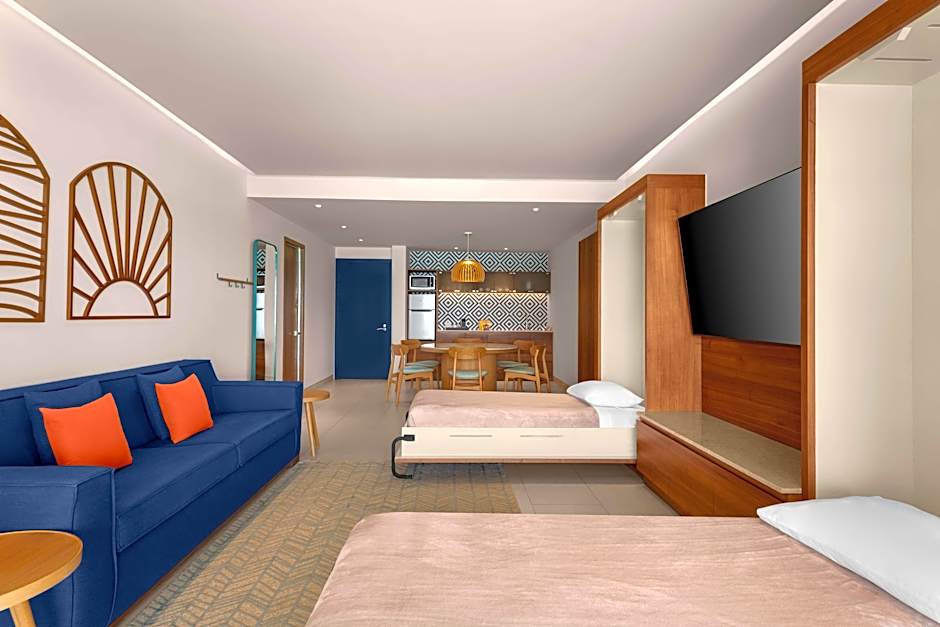 Hilton Cancun Mar Caribe All-Inclusive Resort, rooms