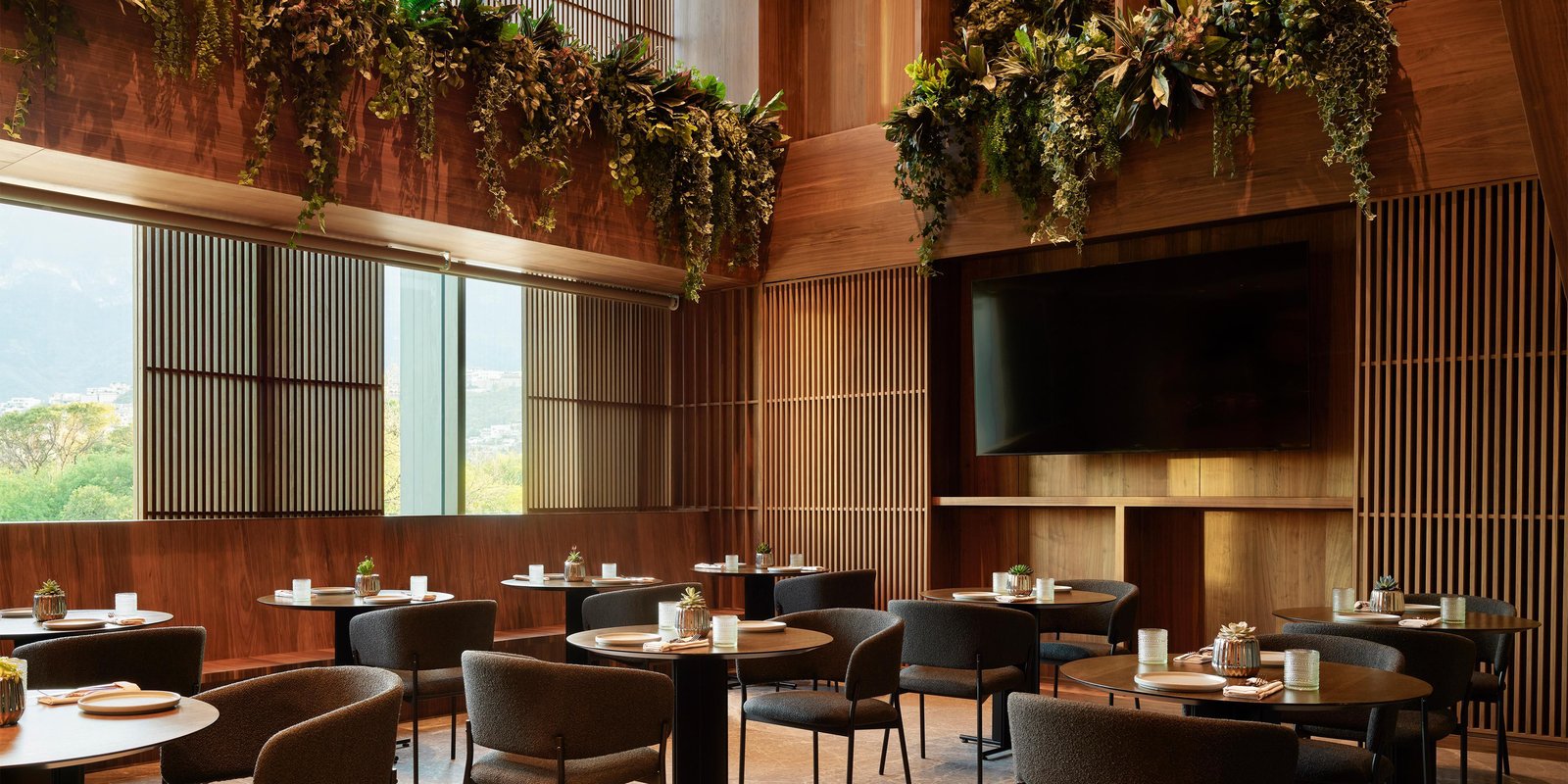 InterContinental Presidente Monterrey, an IHG Hotel, at the table