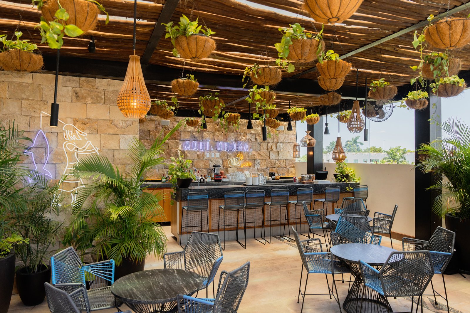Hotel Las Brisas Mérida, at the table