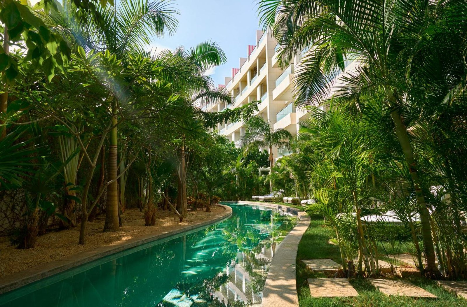 SLS Playa Mujeres, the pool