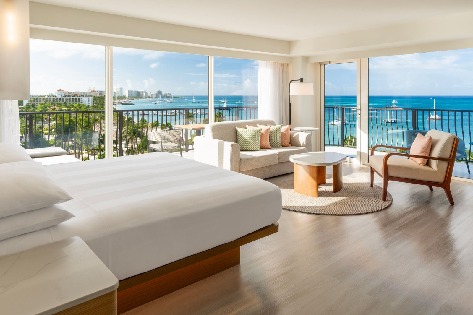 Aruba Marriott Resort & Stellaris Casino, rooms