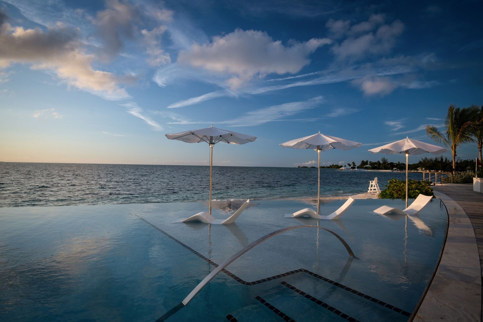 Goldwynn Resort & Residences, the pool