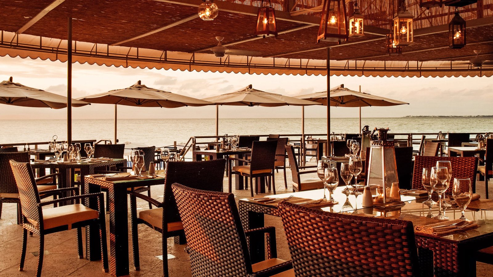 Grand Cayman Marriott Beach Resort, veranda
