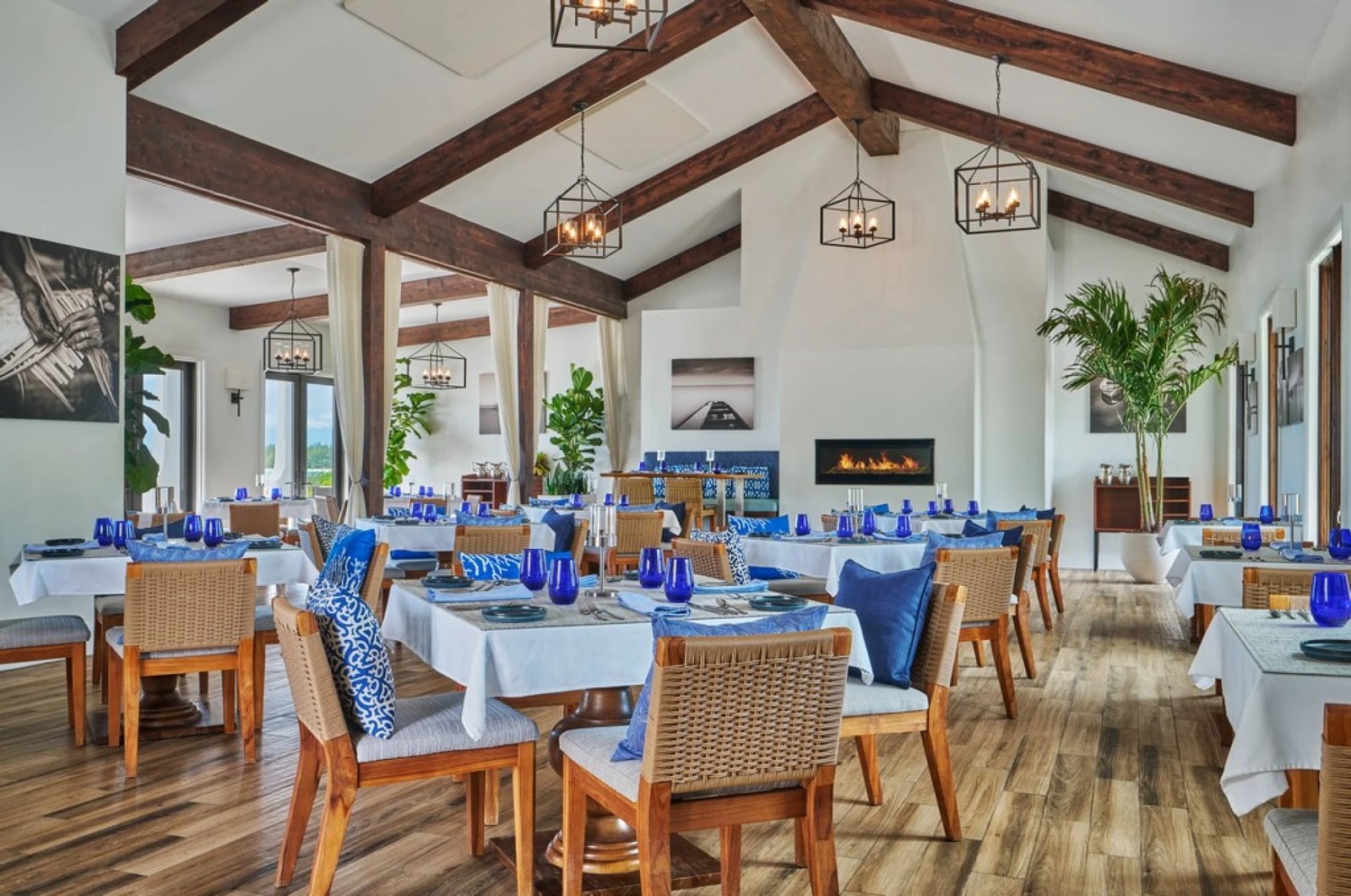 Grand Isle Resort And Residences, the grill house at 23° north