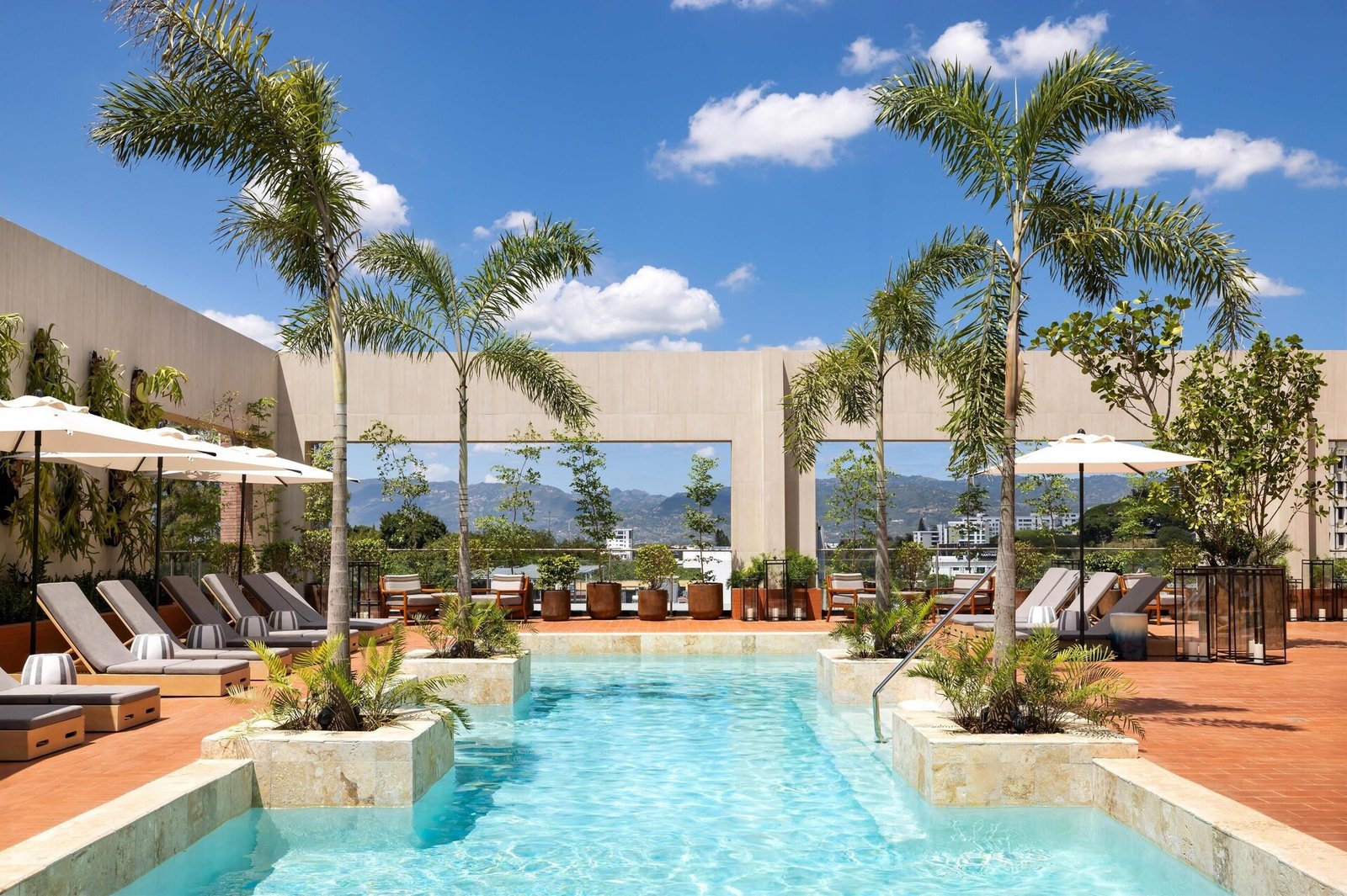 Hotel Santiago, Curio Collection by Hilton, the pool