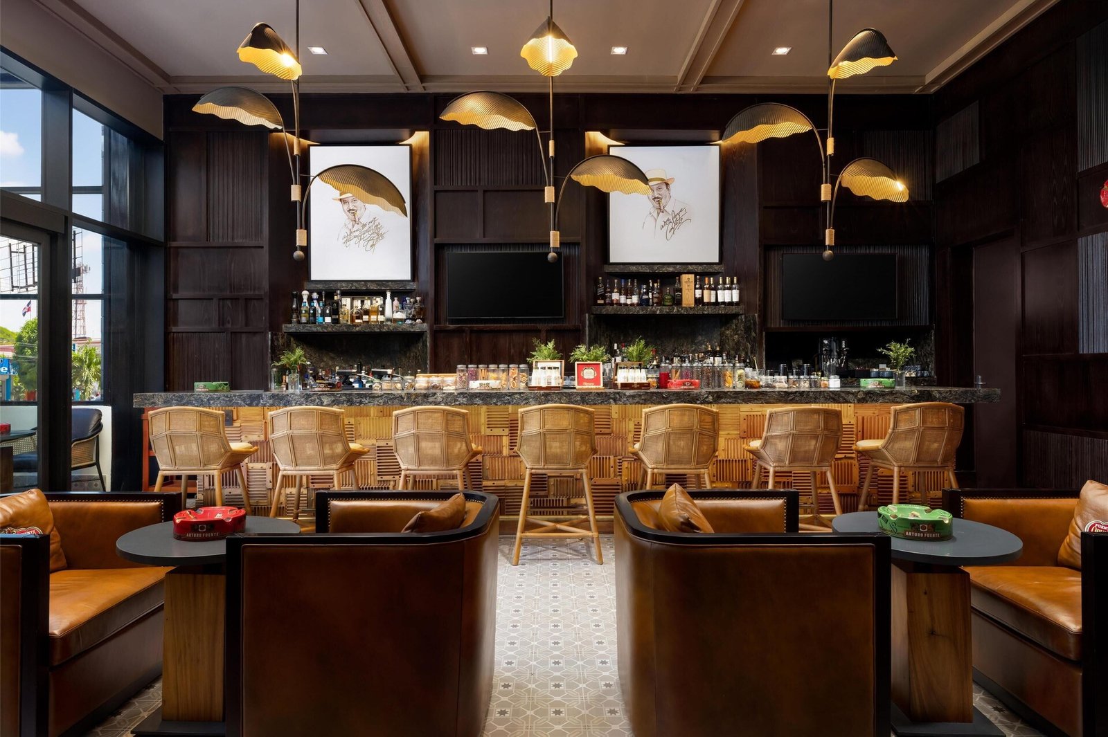 Hotel Santiago, Curio Collection by Hilton, the cigar lounge by arturo fuente