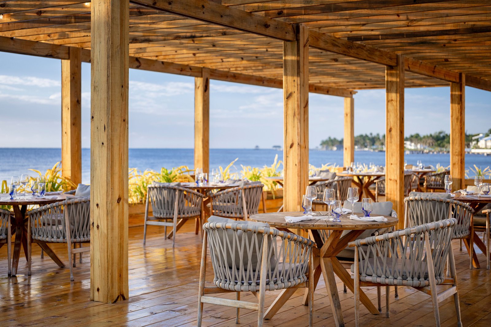 Alaia Belize, Autograph Collection, at the table