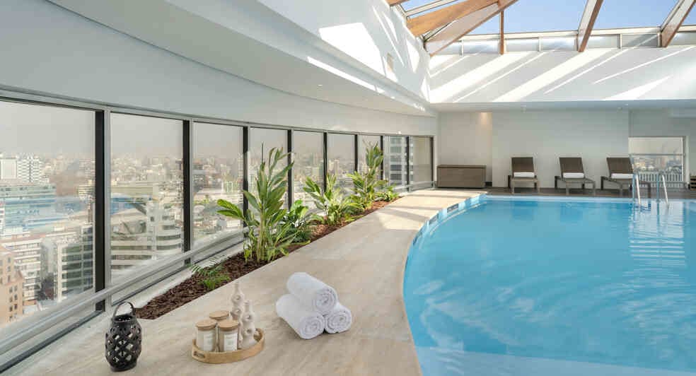 Hotel NH Collection Plaza Santiago, the pool