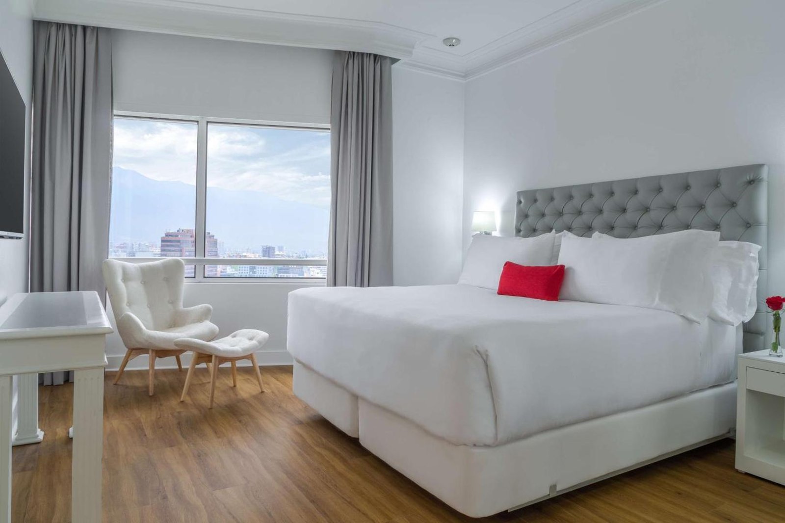 Hotel NH Collection Plaza Santiago, rooms