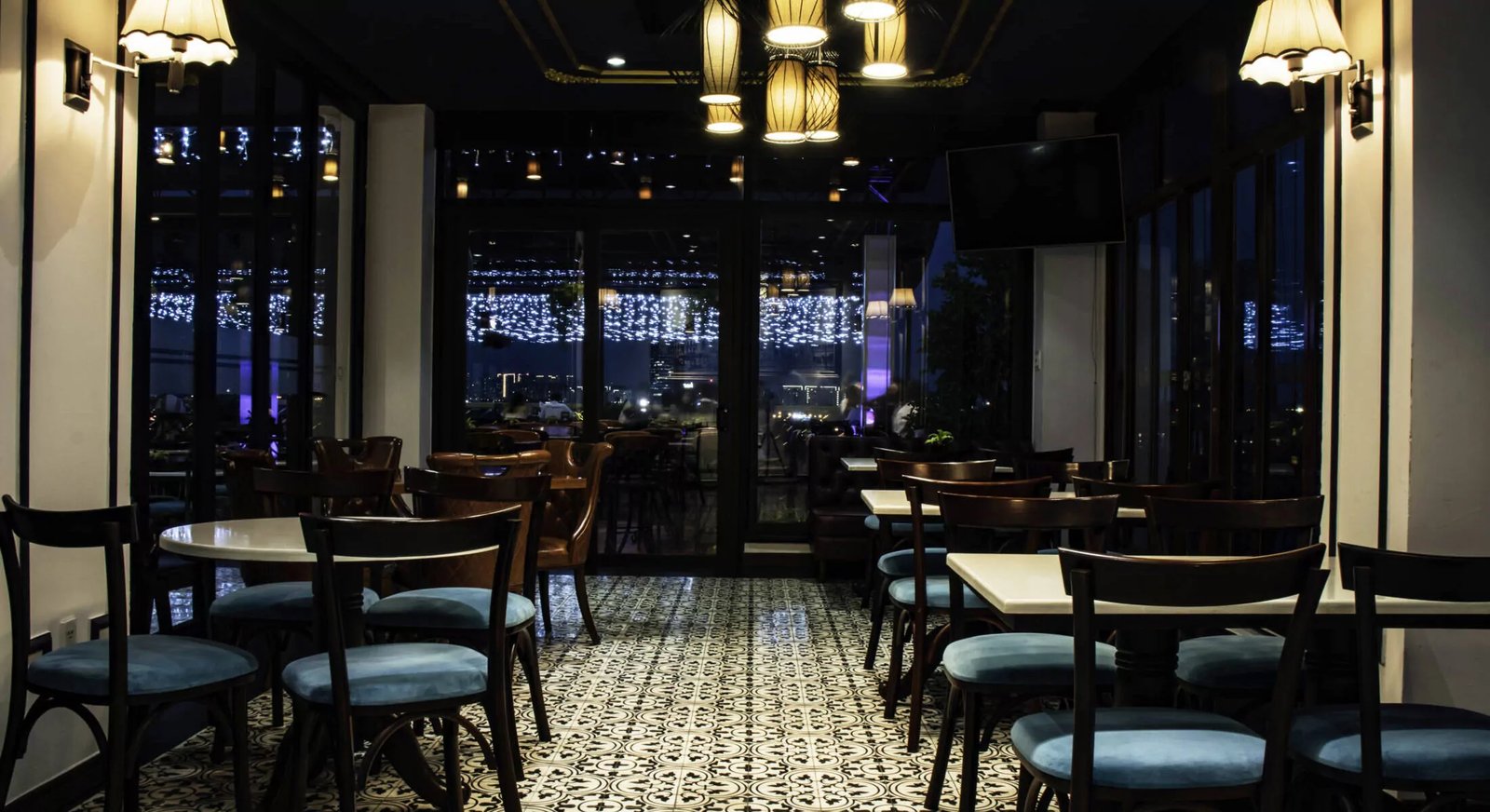 Hotel Majestic Saigon, m bar