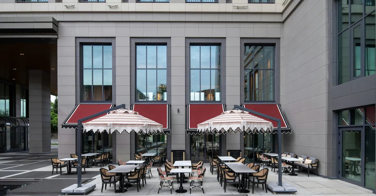 Altunizade Suites Istanbul, Curio Collection by Hilton, at the table