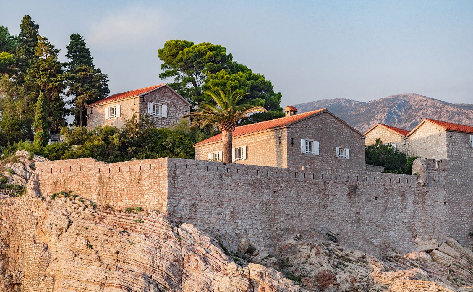 Aman Sveti Stefan, how it began