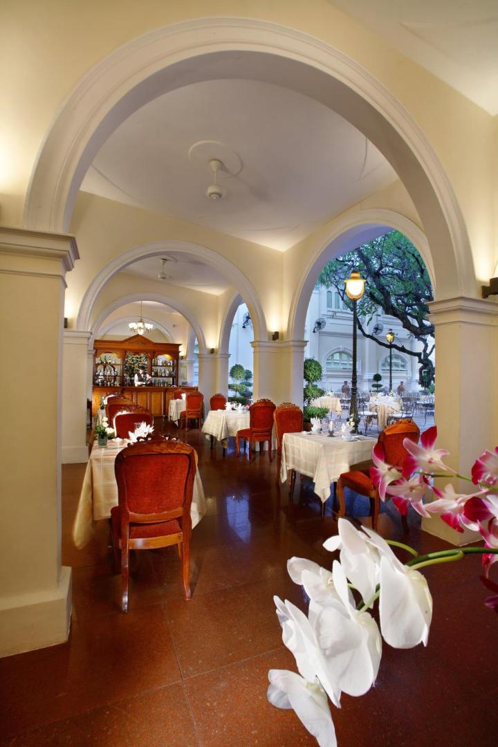Hotel Continental Saigon, continental patio