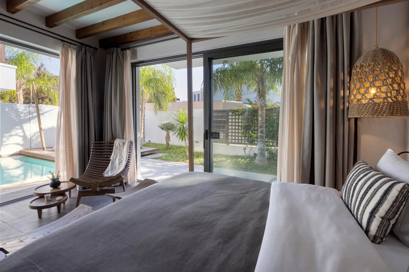 Aulūs Lindos Rhodes Resort, Curio Collection by Hilton, rooms