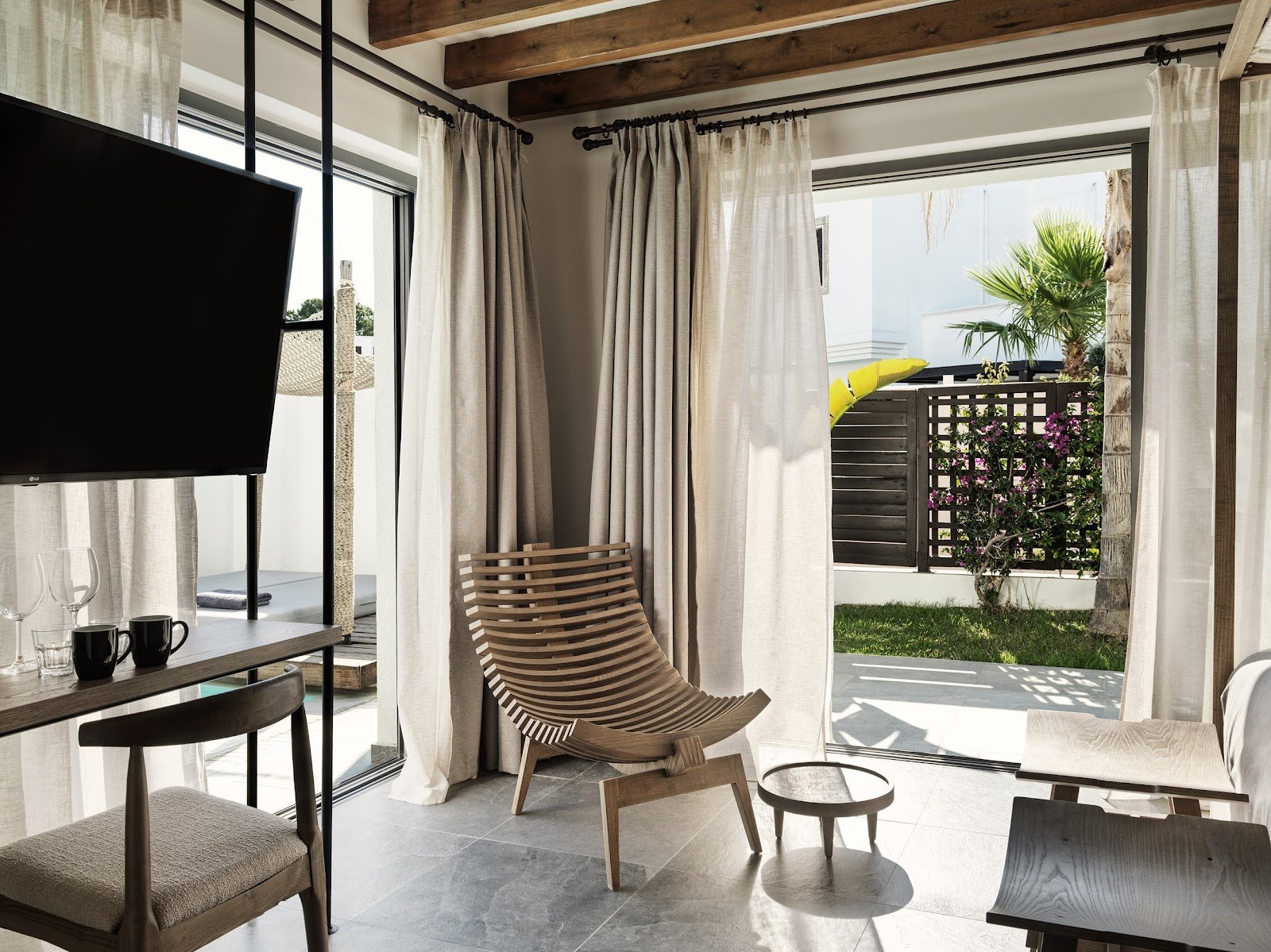 Aulūs Lindos Rhodes Resort, Curio Collection by Hilton