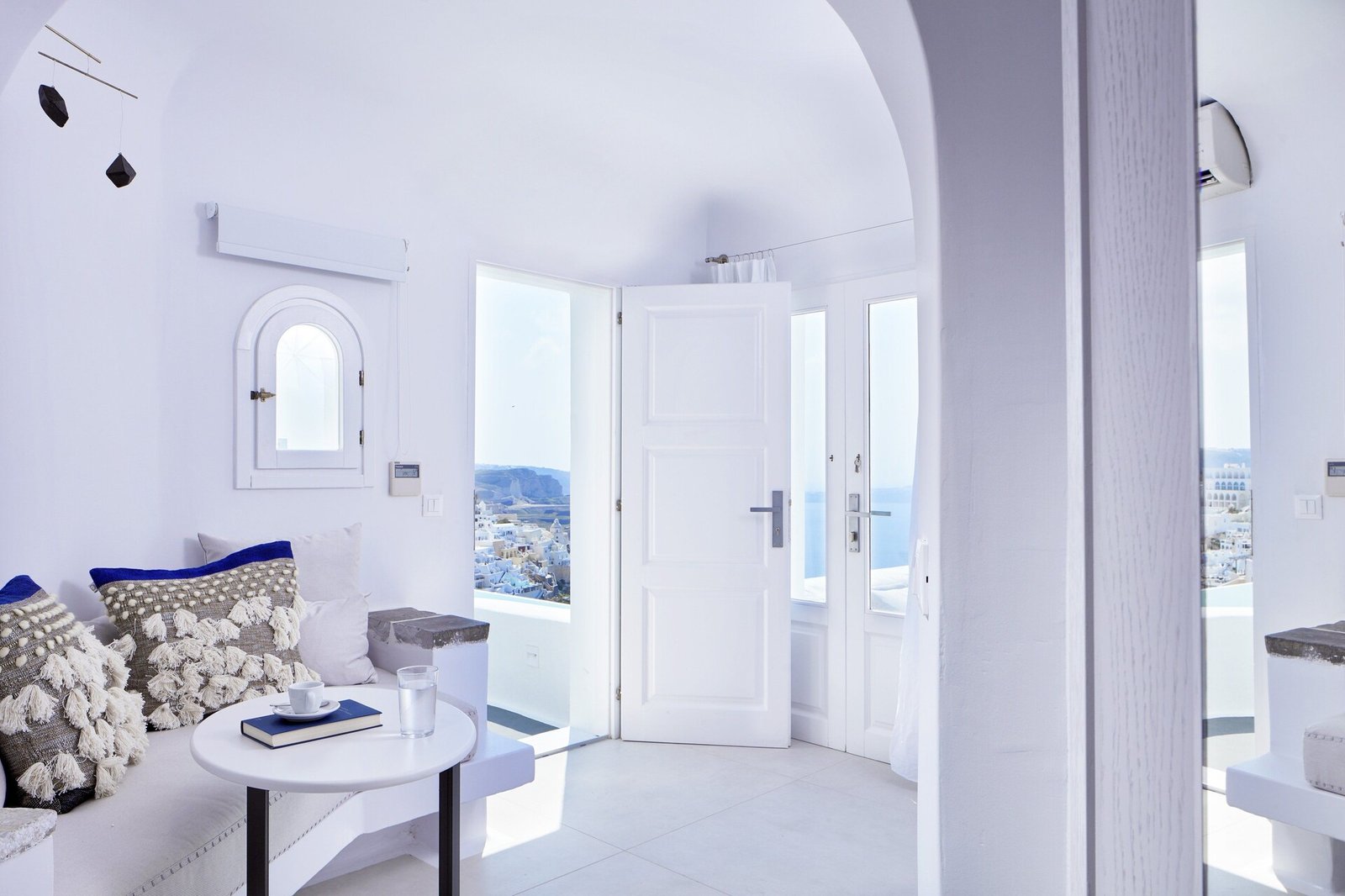 Cosmopolitan Suites, rooms