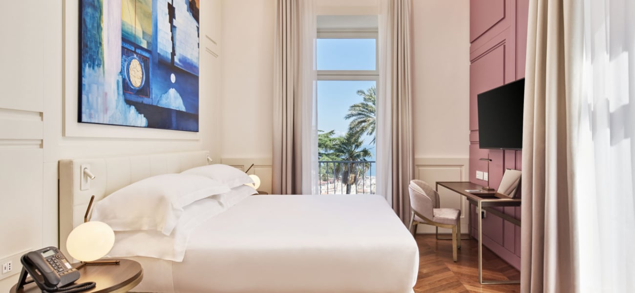 De Bonart Naples, Curio Collection by Hilton, rooms