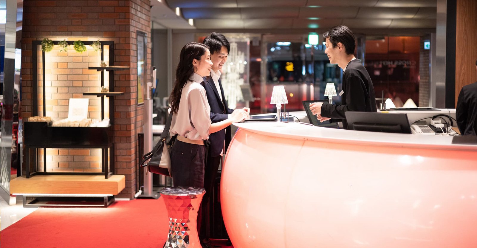 Cross Hotel Osaka — vibe