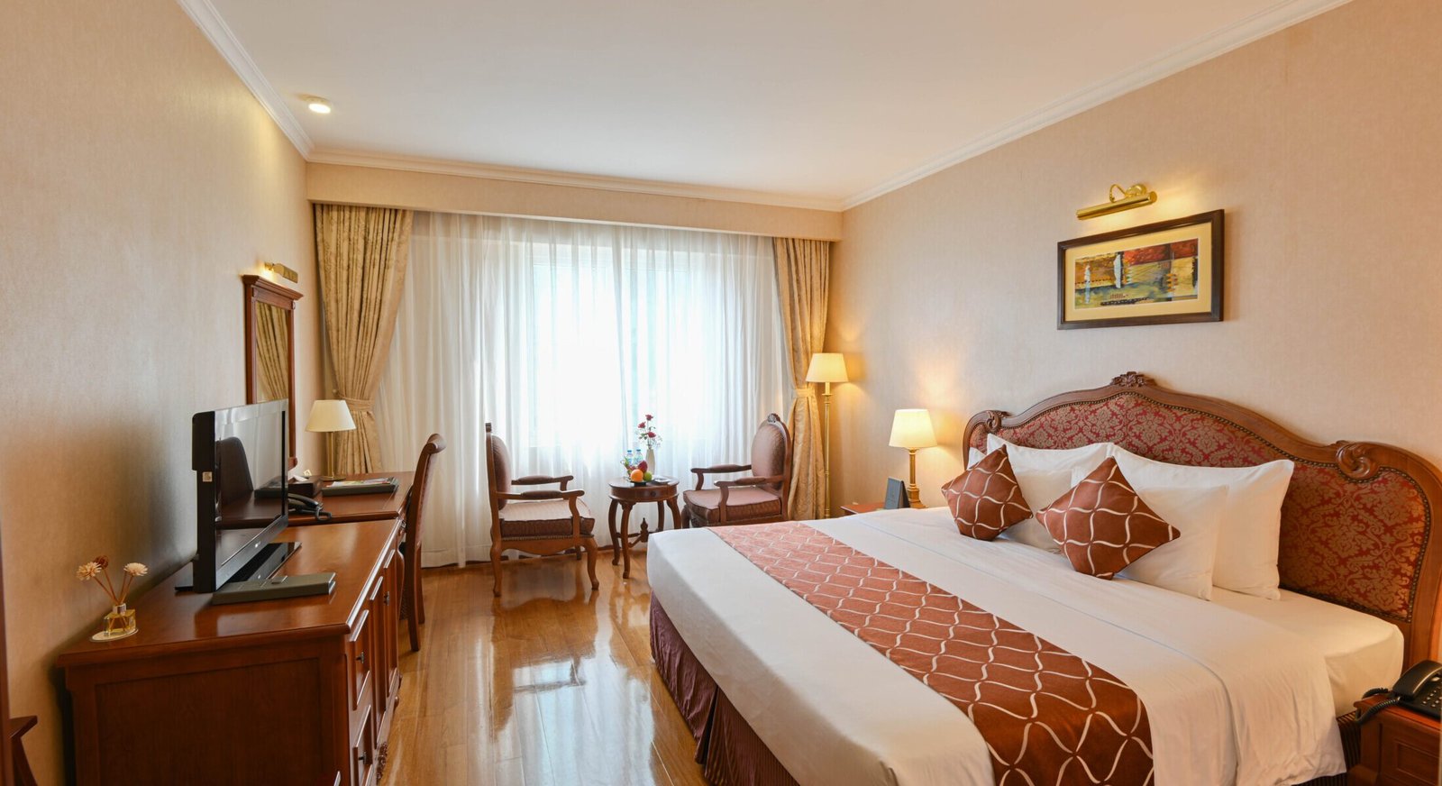 Hotel Grand Saigon — rooms
