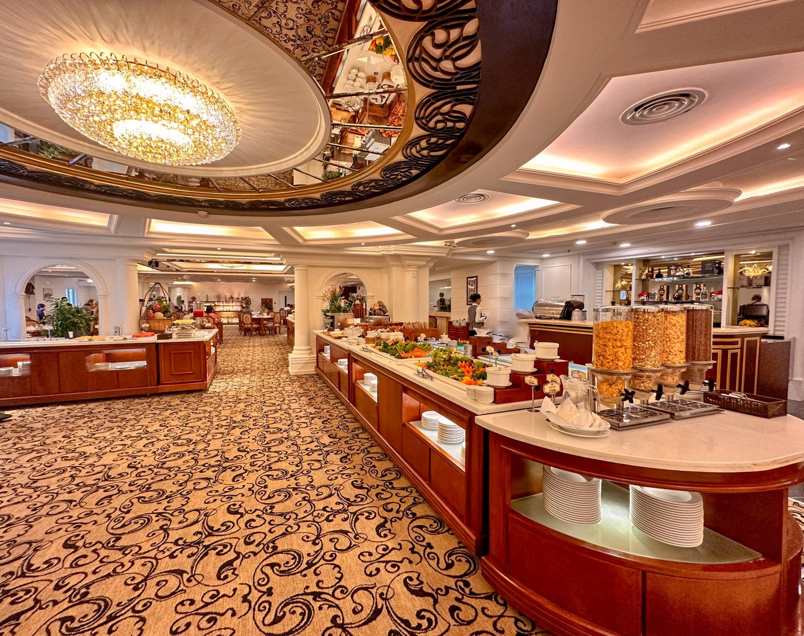 Hotel Grand Saigon, saigon palace restaurant