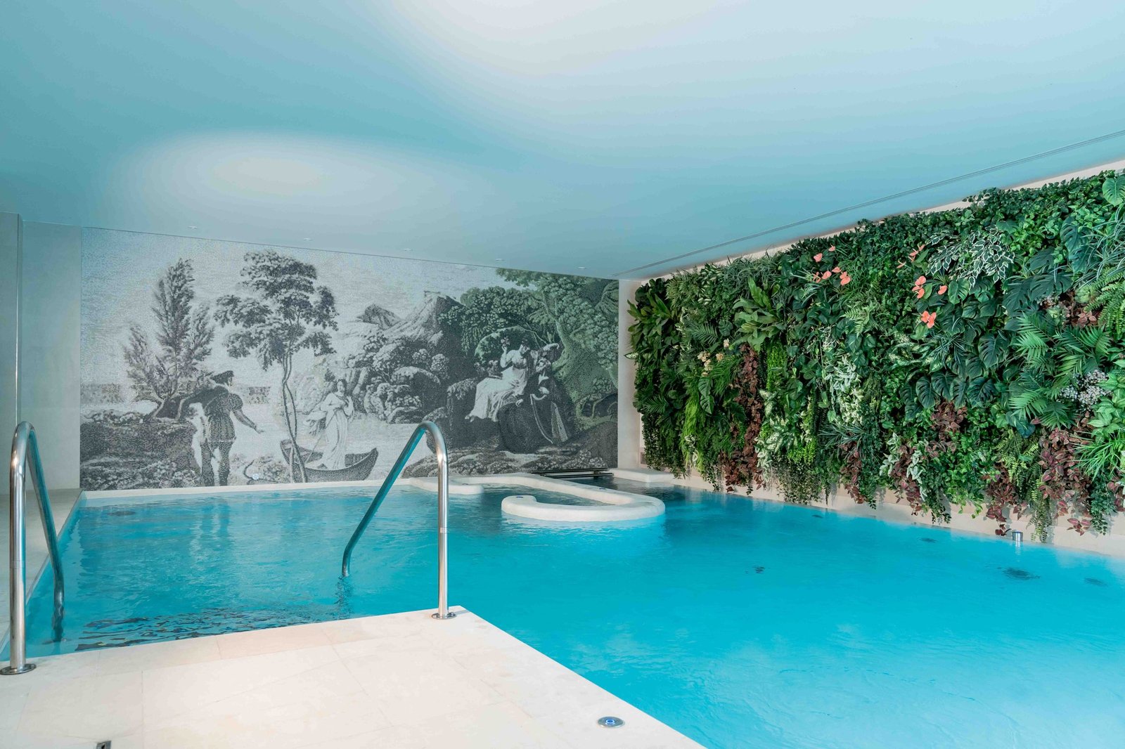 Dolce By Wyndham Versailles - Area Du Montcel, the pool
