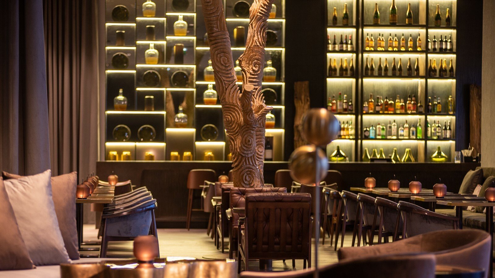 Hilton Porto Gaia, at the table