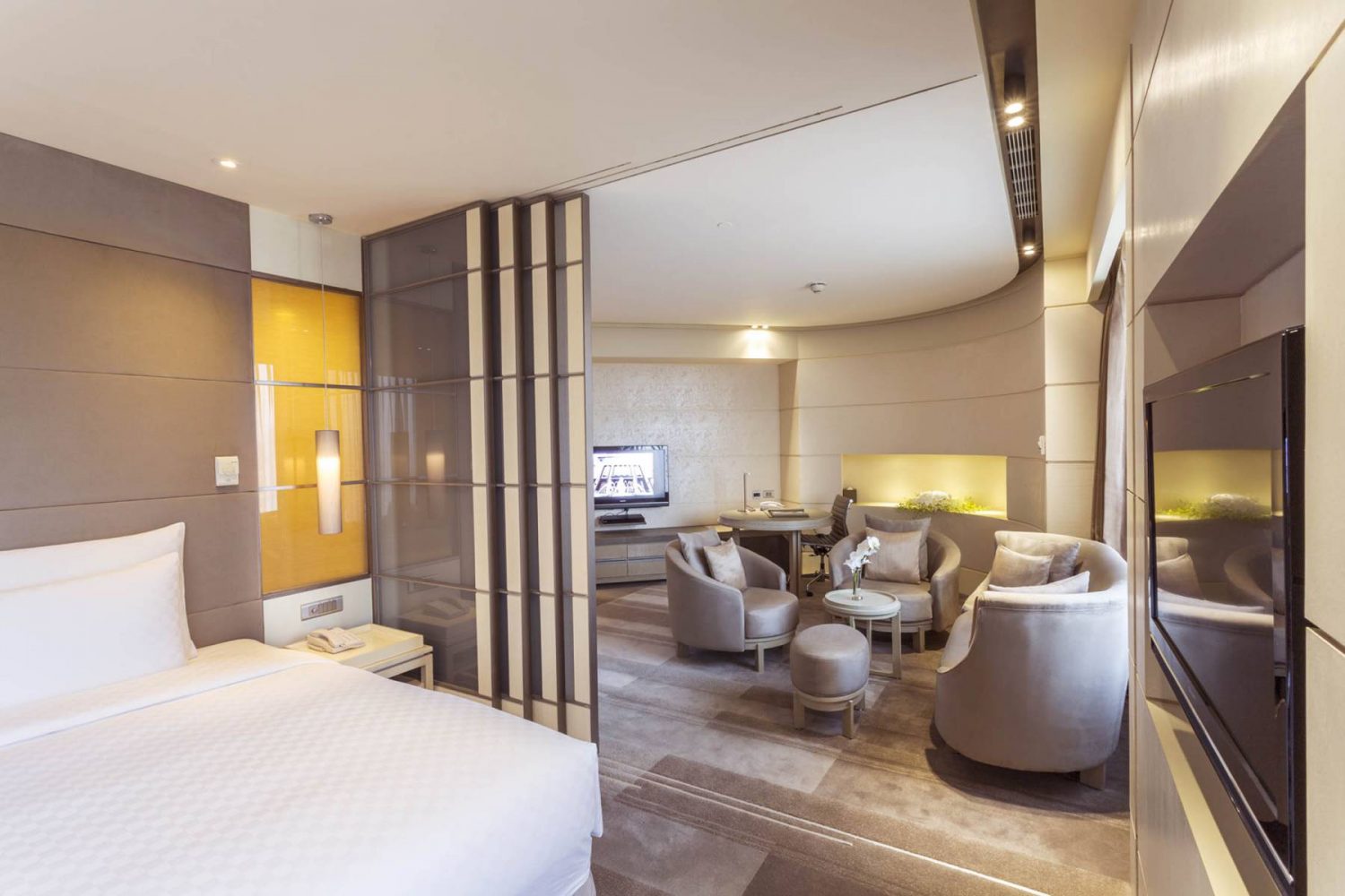 Hotel Nikko Saigon — rooms