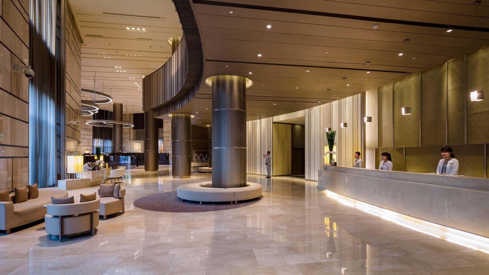 Hotel Nikko Saigon — vibe