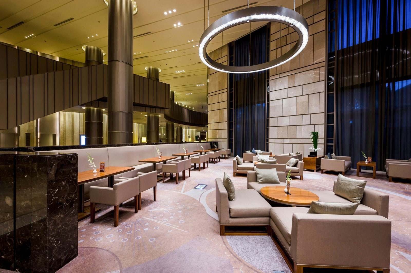 Hotel Nikko Saigon — eat & drink