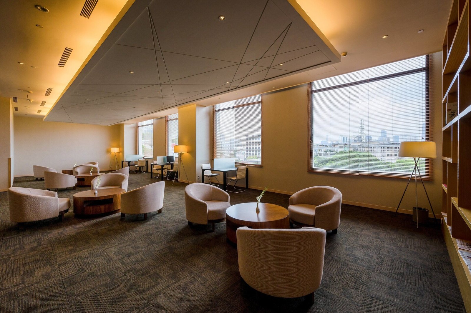 Hotel Nikko Saigon — eat & drink