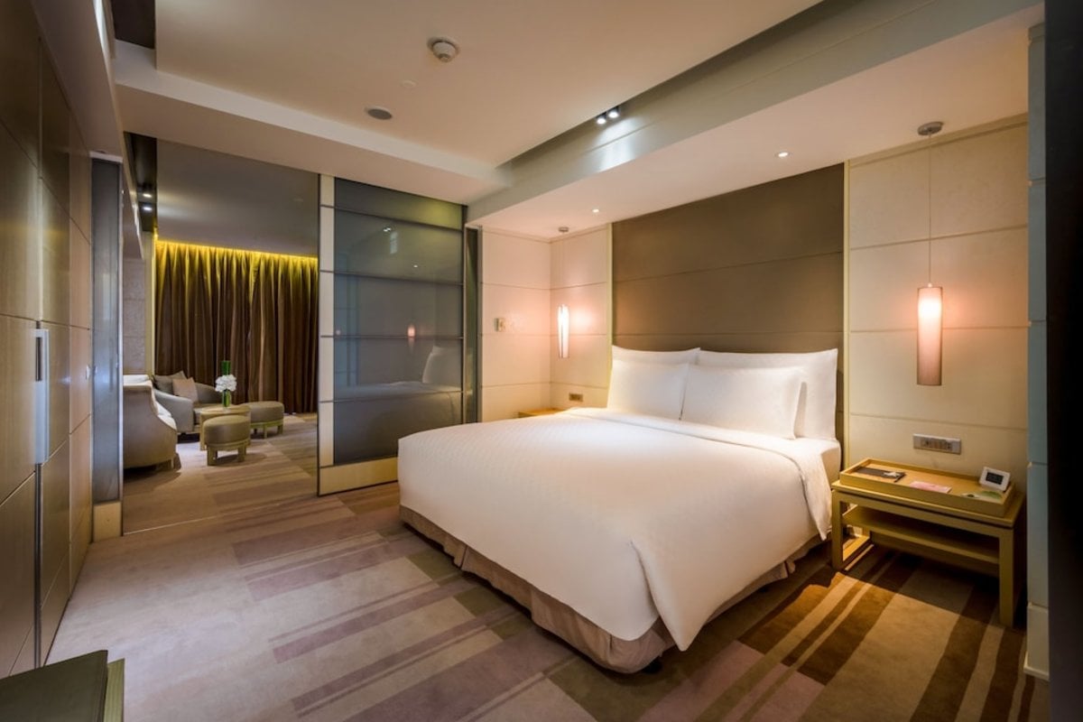 Hotel Nikko Saigon — rooms