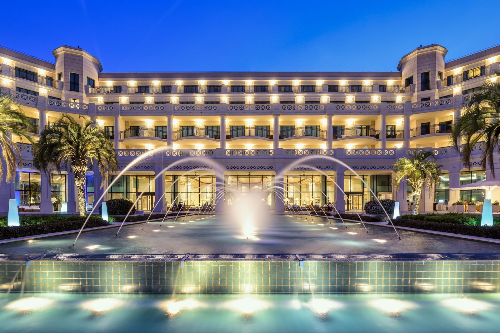 Las Arenas Balneario Resort, how it began
