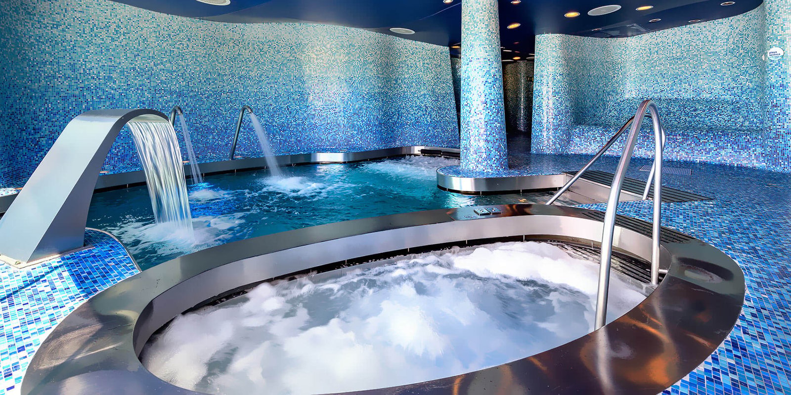 Las Arenas Balneario Resort, the spa