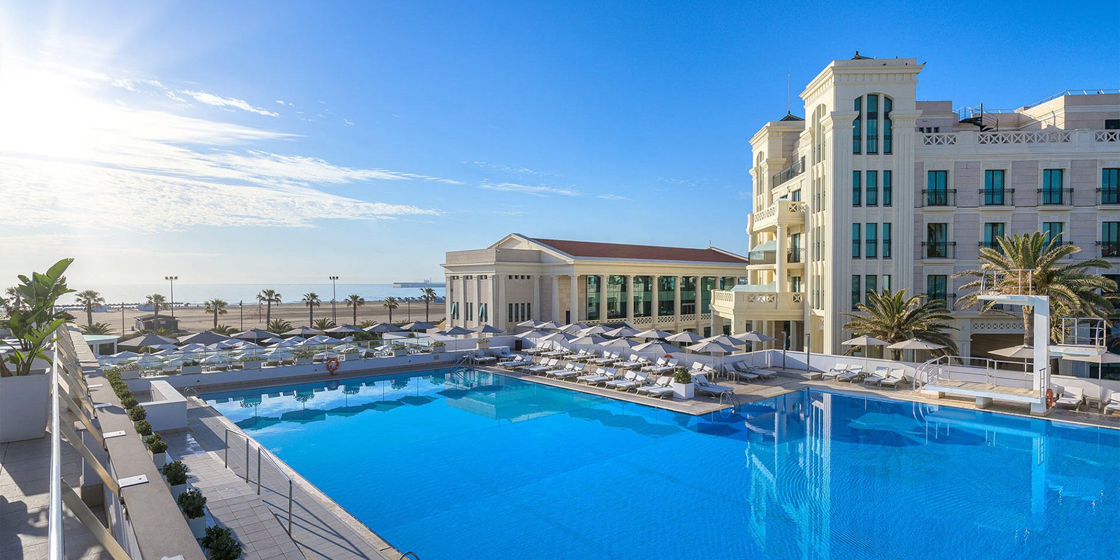 Las Arenas Balneario Resort, the pool
