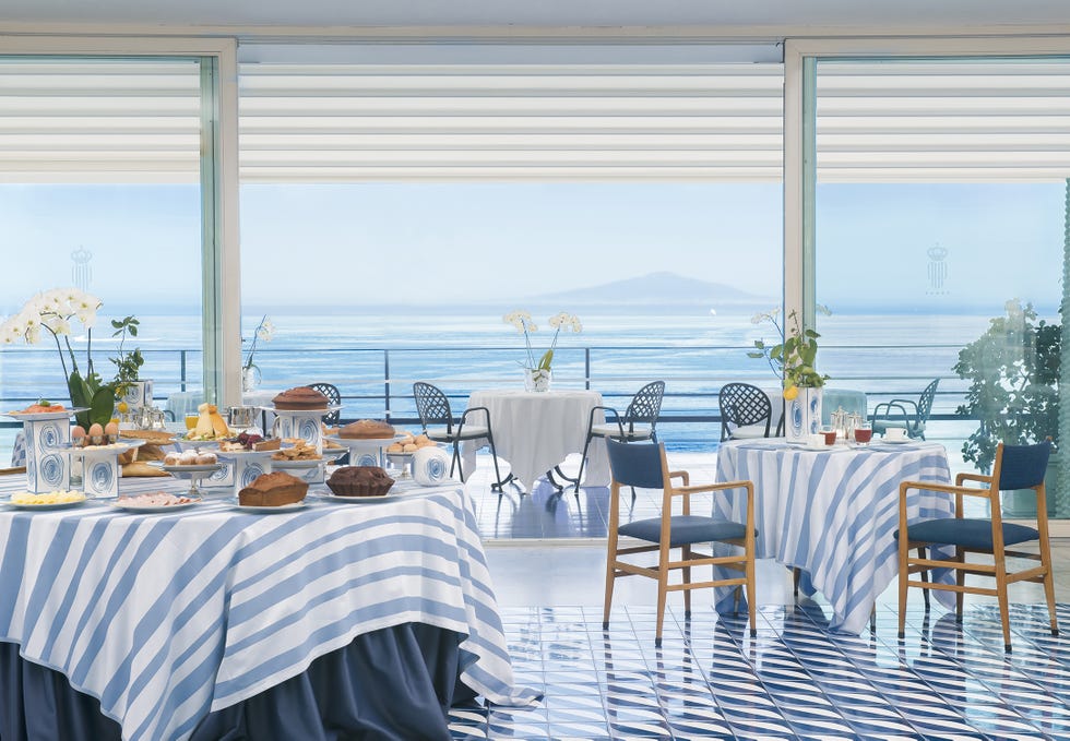 Hotel Parco dei Principi di Sorrento, at the table