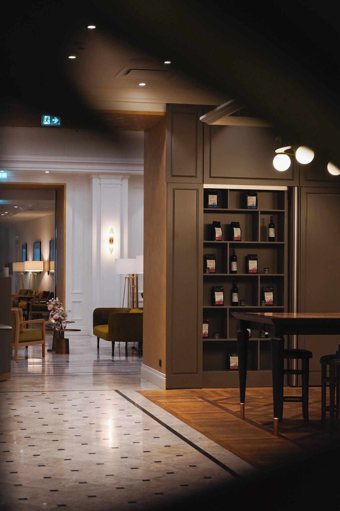 Hotel Saski Krakow, Curio Collection by Hilton, regale bar and restaurant