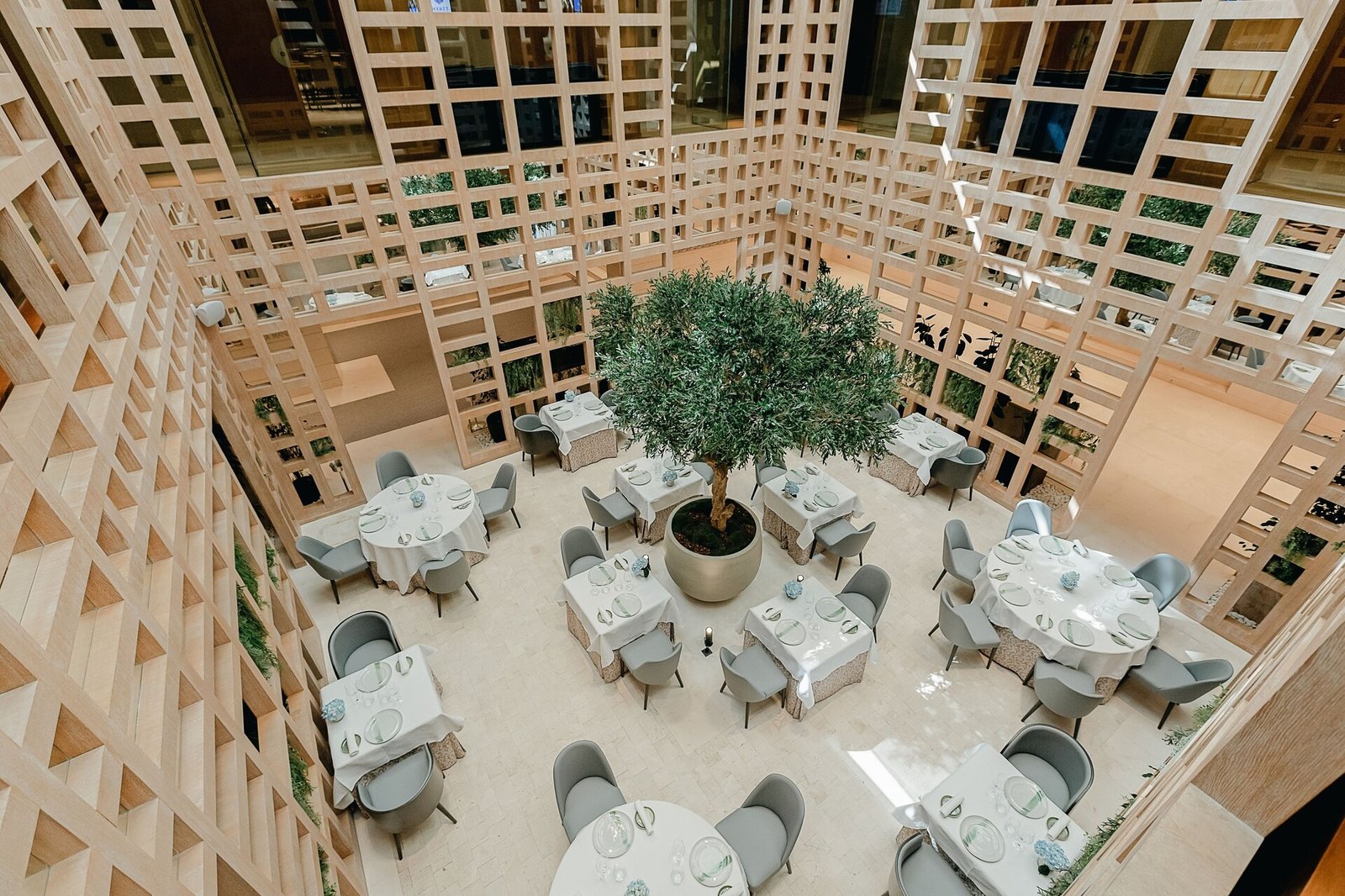 Hyatt Regency Hesperia Madrid, la manzana
