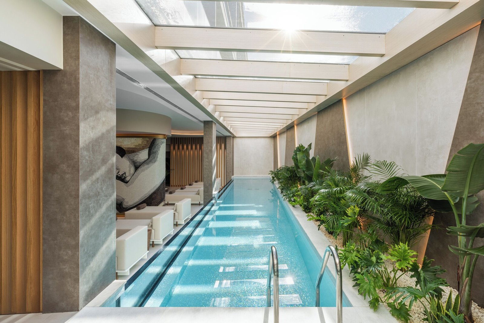 Hyatt Regency Lisbon, the pool