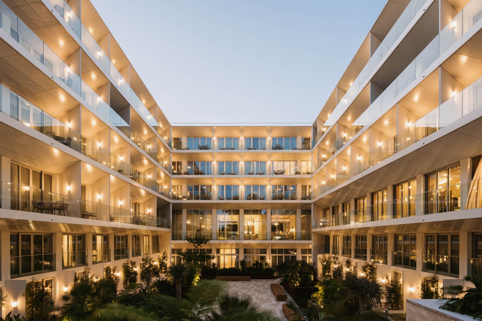 Hyatt Regency Lisbon, how it began