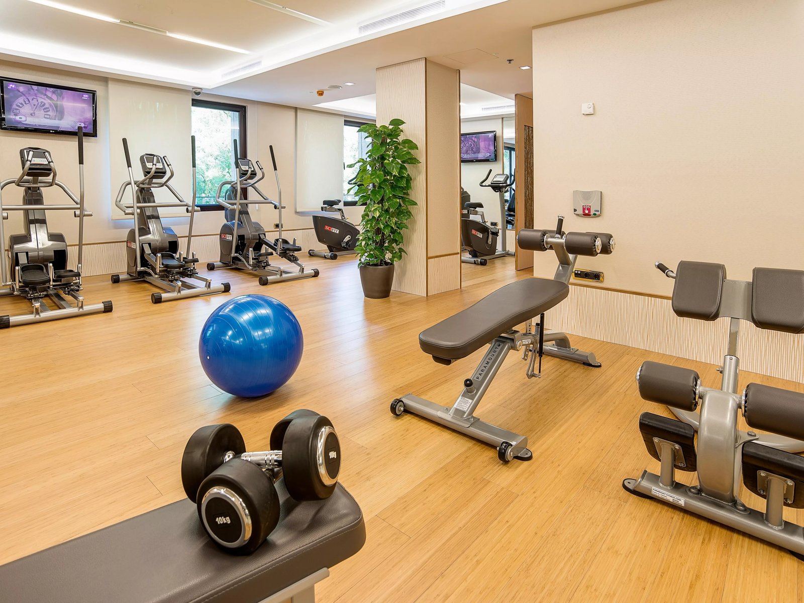 InterContinental Madrid by IHG, the sauna and gym